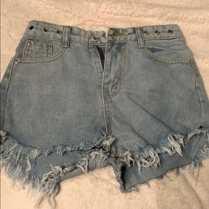 Highwaisted Denim Shorts
